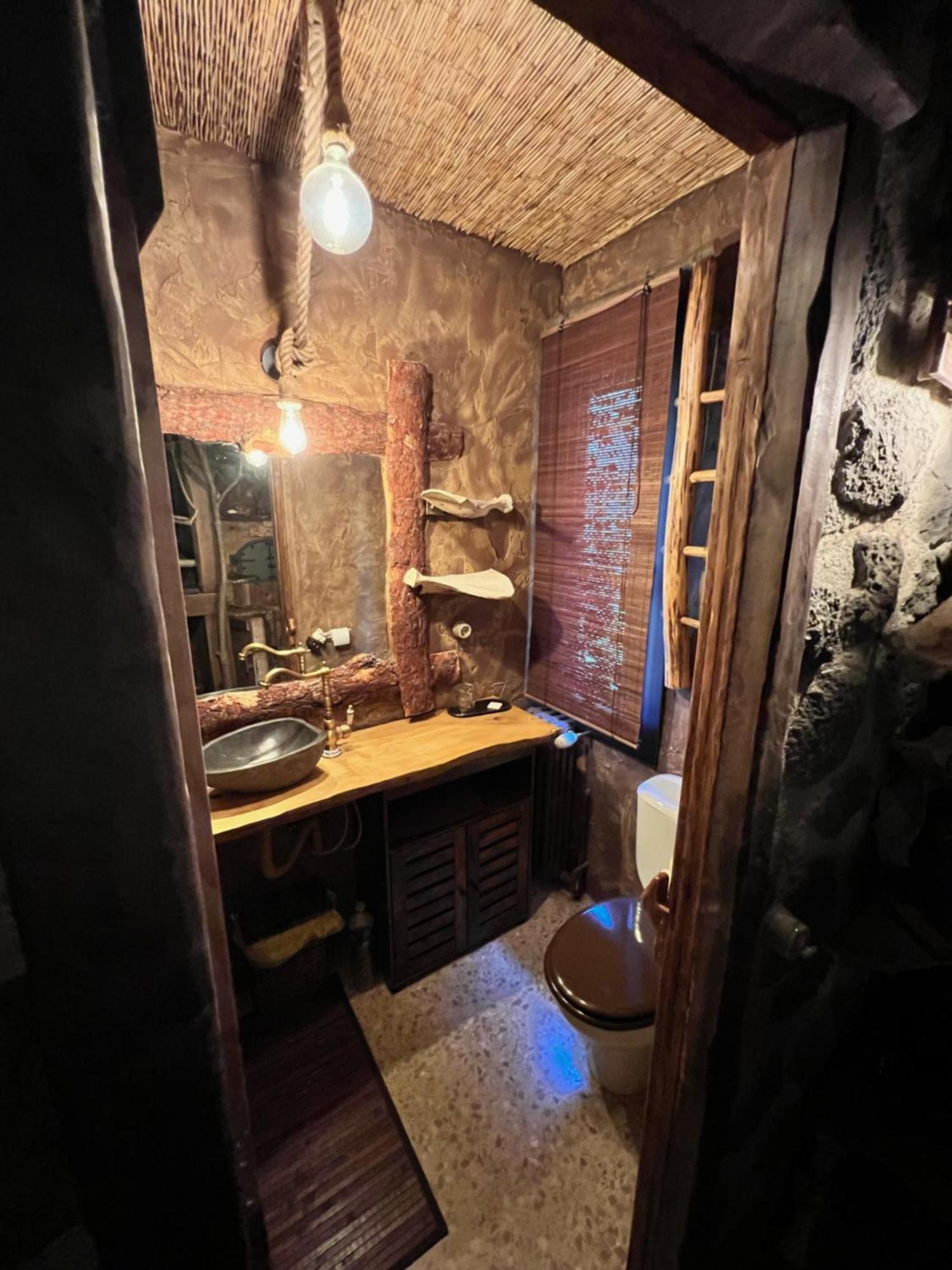 Insomnia Hotel Berga Room photo